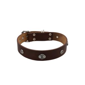 Oval carved shield motif with 2 rhinestones and round rose-colored gem – KD01050/75/40/BR/00