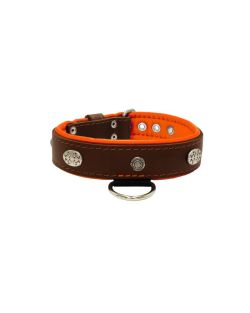Carved round shield motif with Inca symbol and oval hammered stones with leather inlay - KD01057/75/40/BR/11