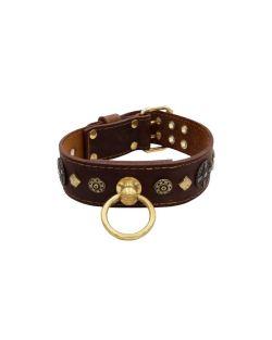Motivo con formas muy impresionantes, escudo redondo tallado, con un escudo medieval y una piedra cuadrada martillada - KD01068/70/50/BR/00