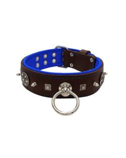 Motivo con tachuelas de metal de 10 mm muy impresionantes con una pirámide cuadrada tallada y un escudo con 6 strass redondos y soporte de cuero - KD01080/70/50/BR/03