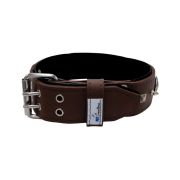 Motivo con tachuelas de metal de 10 mm muy impresionantes con una pirámide cuadrada tallada y un escudo con 6 strass redondos y soporte de cuero – KD01080/75/50/BR/01